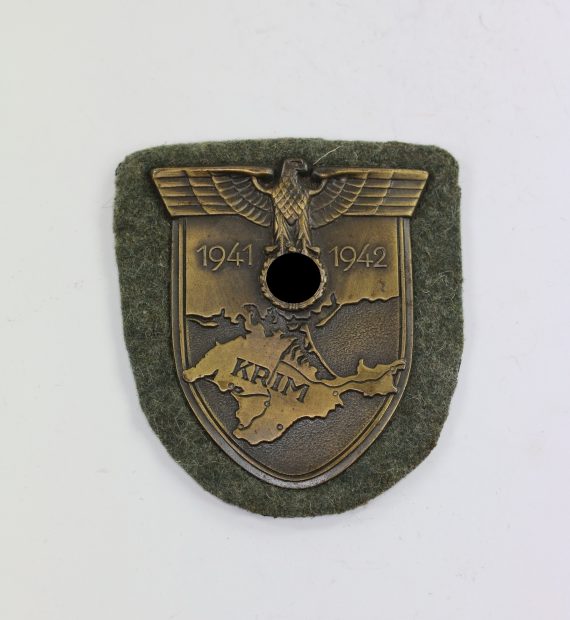 krimschild_auf_heeresstoff_hst
