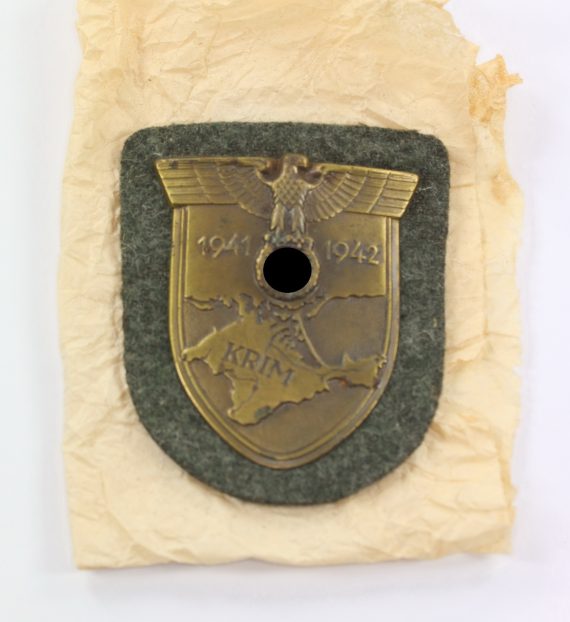 krimschild_auf_heeresstoff_typ_3