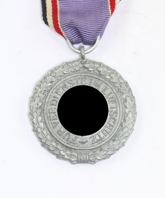 luftschutzehrenzeichen_2