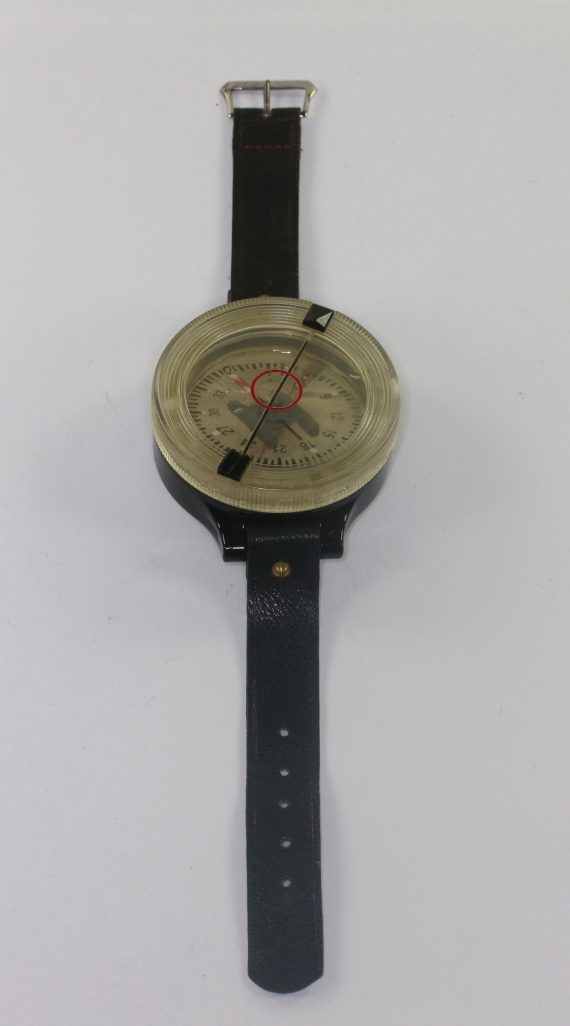 luftwaffe_armkompass_ak39_fi_232351_1_