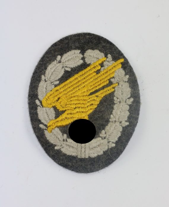 luftwaffe_fallschirmsch_tzenabzeichen_stoff_gestickt_1__1