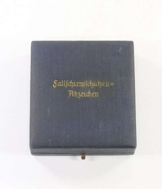 luftwaffe_fr_hes_etui_fallschirmsch_tzenabzeichen_1_