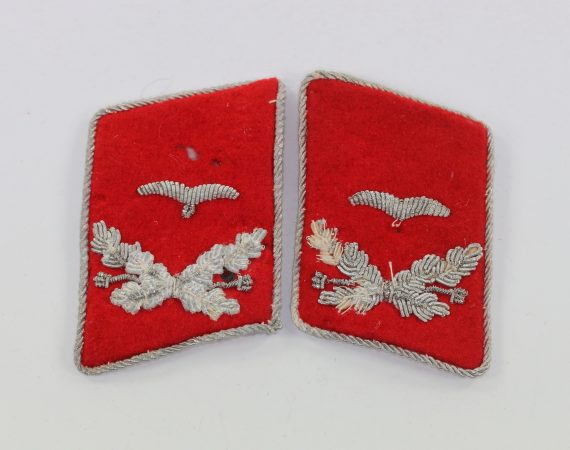 luftwaffe_paar_kragenspiegel_f_r_einen_leutnant_der_flakartillerie_1_