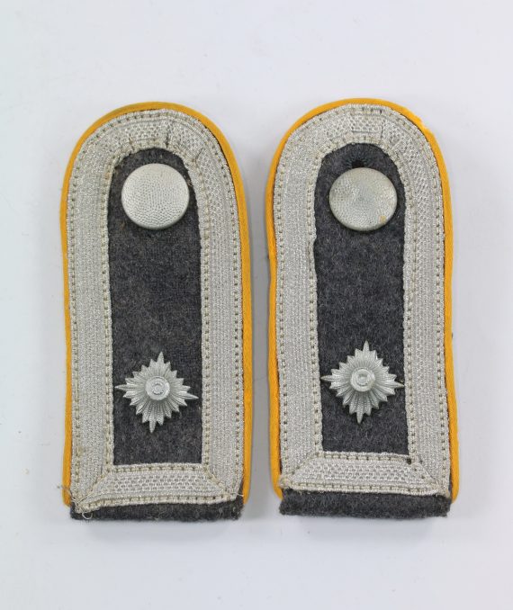 luftwaffe_paar_schulterklappen_feldwebel_flieger_1_