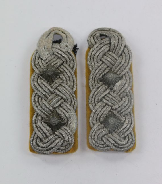 luftwaffe_paar_schulterklappen_oberst_fliegendes_personal_fallschirmj_ger_1__4nd