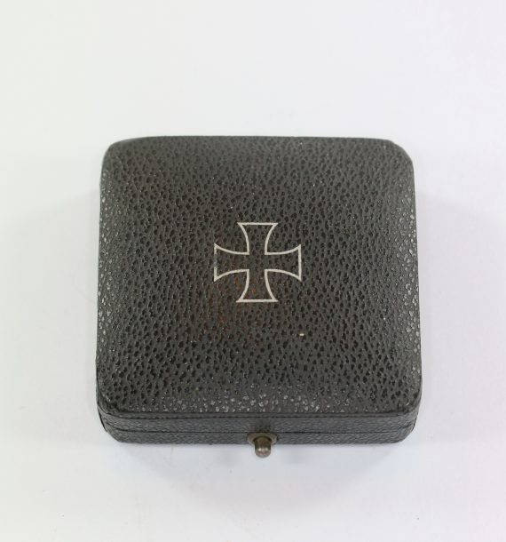 militaria_berlin_etui_eisernes_kreuz_1