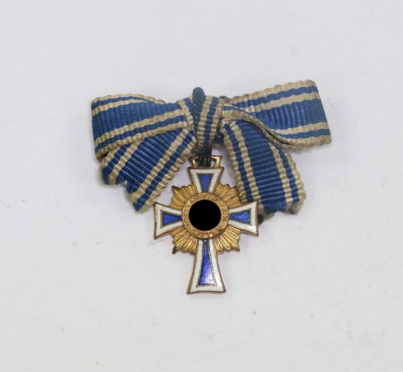 miniatur_mutterkreuz_in_gold_an_schleife_1__5_4nd