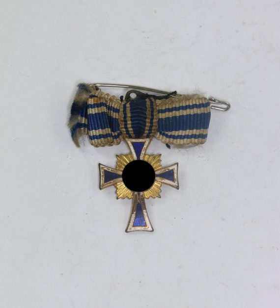 miniatur_mutterkreuz_in_gold_an_schleife_1__7_4nd