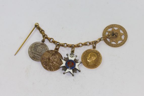 miniaturen_kette_4x_hannoverpreu_en_1__4nd