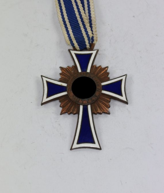 mutterkreuz_bronze_1__1_4
