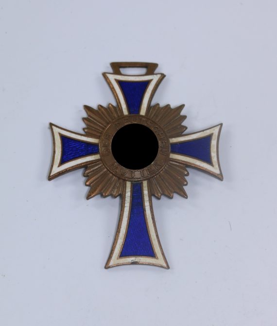 mutterkreuz_in_bronze_3