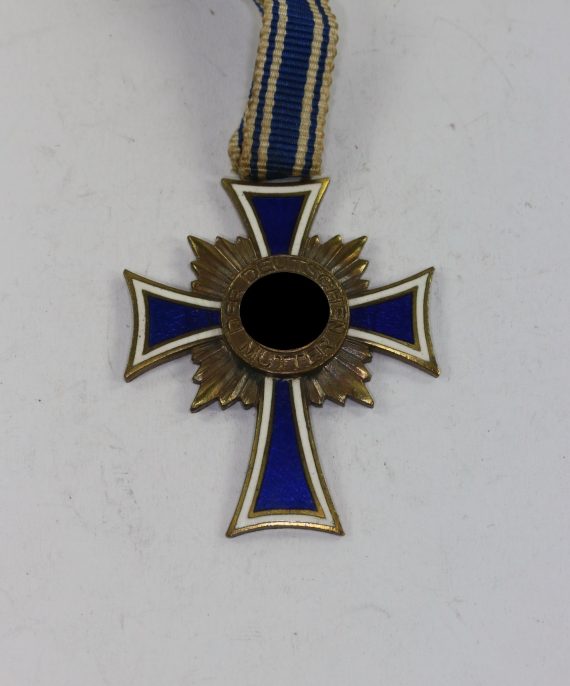 mutterkreuz_in_bronze_der_deutschen_mutter_1__1_10