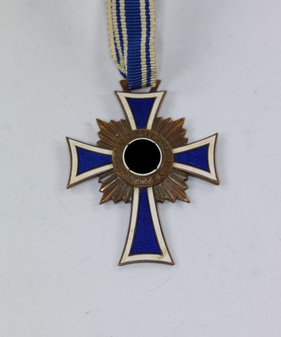 mutterkreuz_in_bronze_der_deutschen_mutter_1__1_15