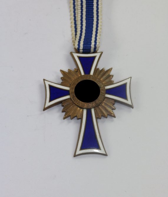 mutterkreuz_in_bronze_der_deutschen_mutter_1__1_22