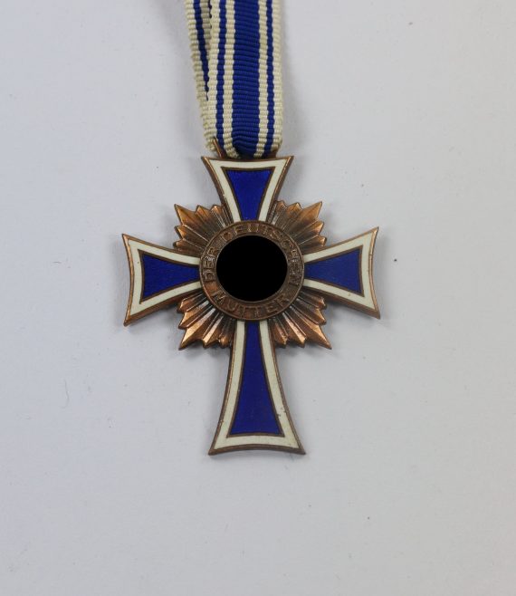 mutterkreuz_in_bronze_der_deutschen_mutter_1__1_30_4nd