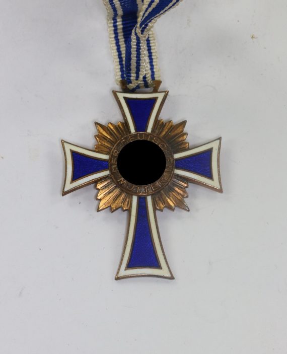 mutterkreuz_in_bronze_der_deutschen_mutter_1__44_4nd