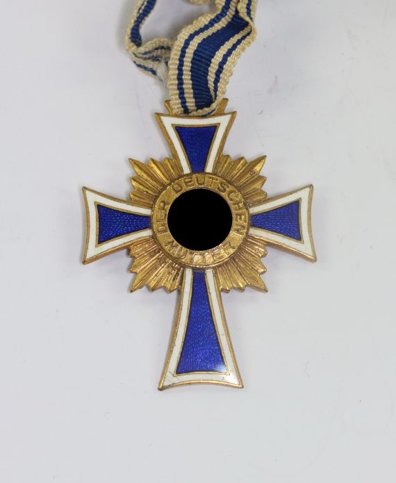 mutterkreuz_in_gold_1__15