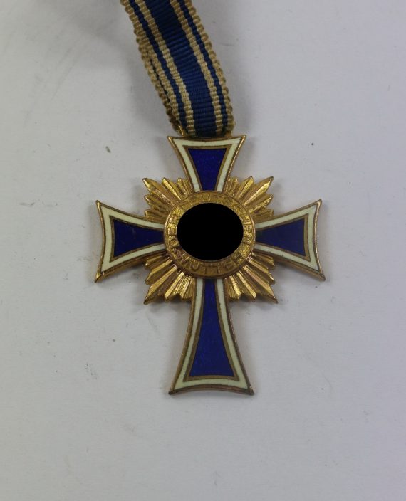 mutterkreuz_in_gold_der_deutschen_mutter_1__1_7_4nd