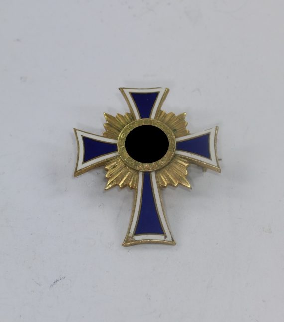 mutterkreuz_in_gold_umbau_auf_nadel_1__1