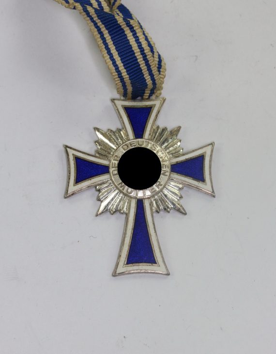 mutterkreuz_in_silber_1__18