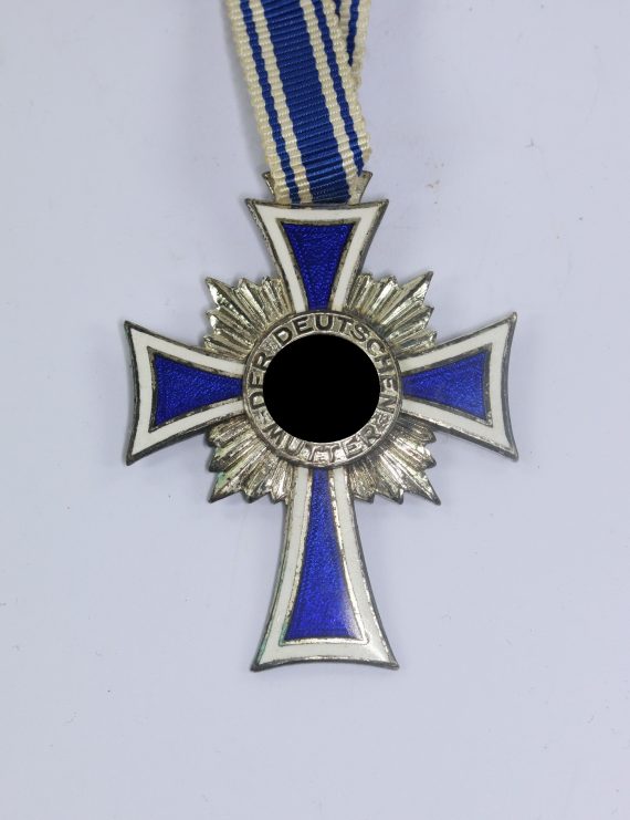 mutterkreuz_in_silber_1__32