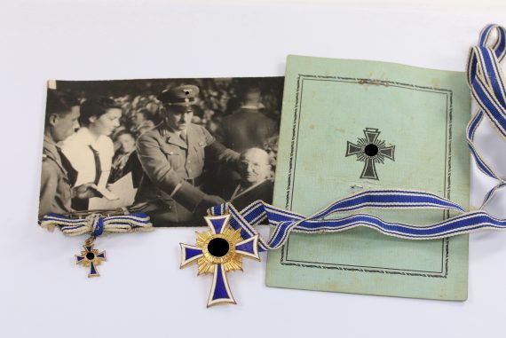 nachlass_mutterkreuz_in_gold_1__1