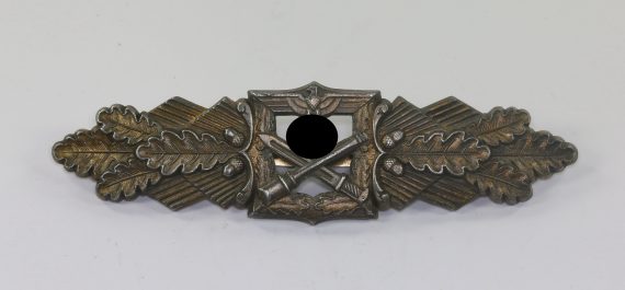 nahkampfspange_in_bronze_hst