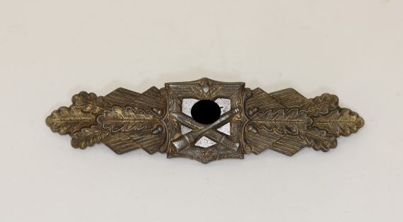 nahkampfspange_in_bronze_hst