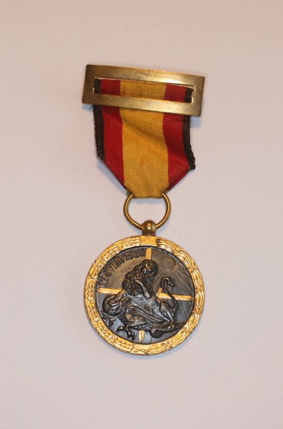 orden_spanien_medalla_de_la_campa_a_1_