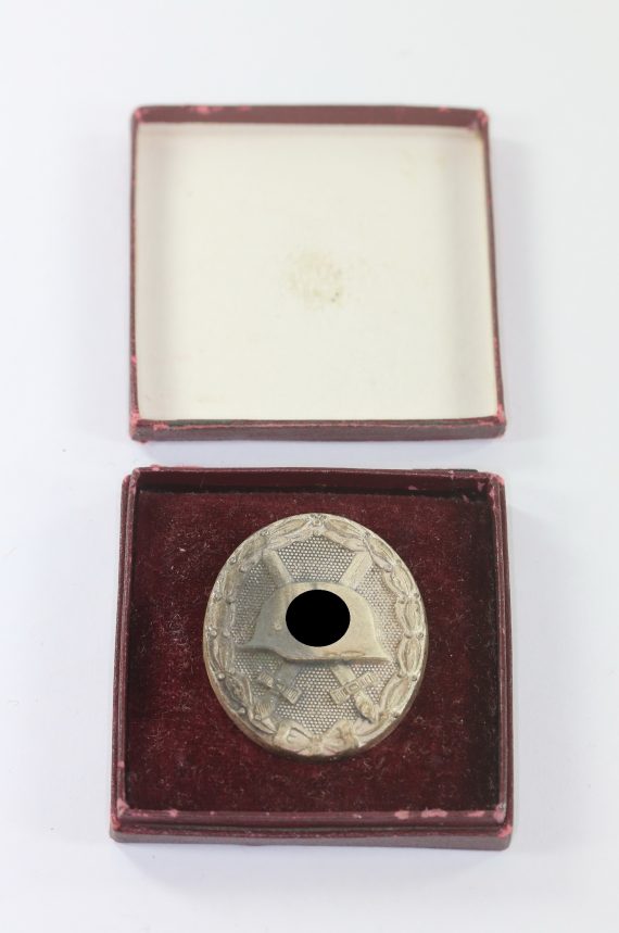 orden_verwundetenabzeichen_in_silber_1939_hst