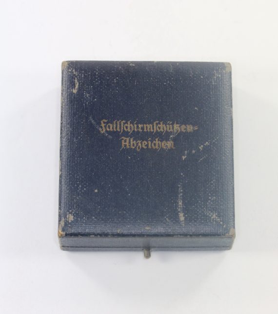original_etui_f_r_ein_fallschirmsch_tzenabzeichen_der_luftwaffe_1_