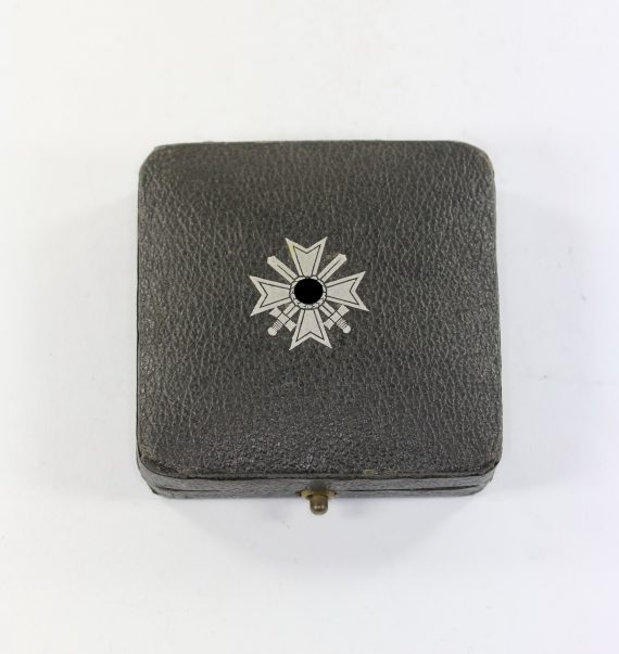 original_etui_kriegsverdienstkreuz_1