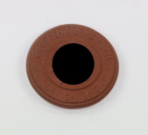 original_mei_en_plakette_der_sa_mann_ist_revolution_r_er_ist_stark_in_der_liebe_und_stark_im_hass_1__1