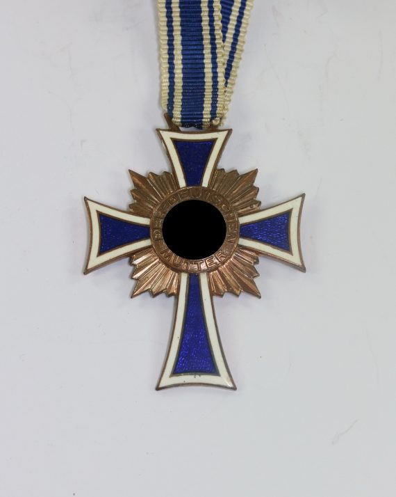 original_mutterkreuz_in_bronze_3__1
