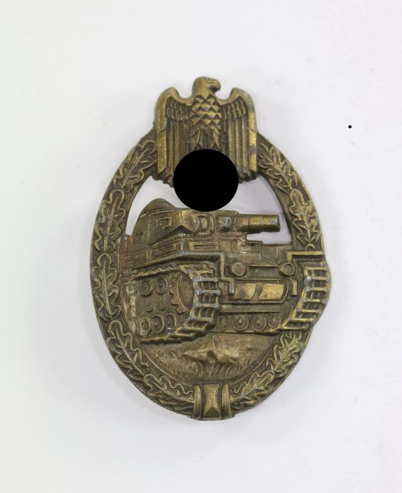 original_panzerkampfabzeichen_in_bronze_hersteller_ewe_1__1