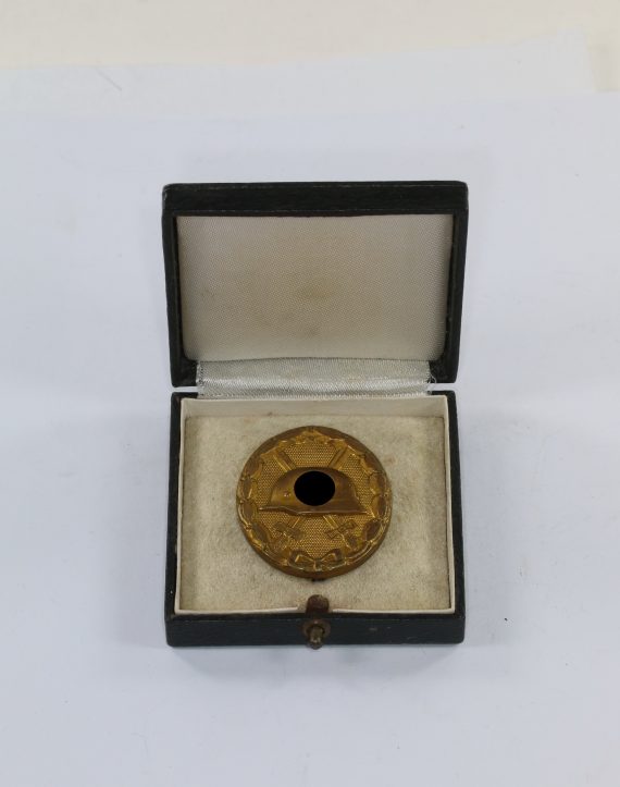 original_verwundetenabzeichen_in_gold_hst