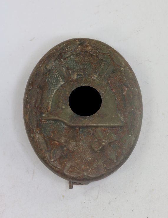 original_verwundetenabzeichen_in_schwarz_1939_eisen_ohne_hersteller_1__1