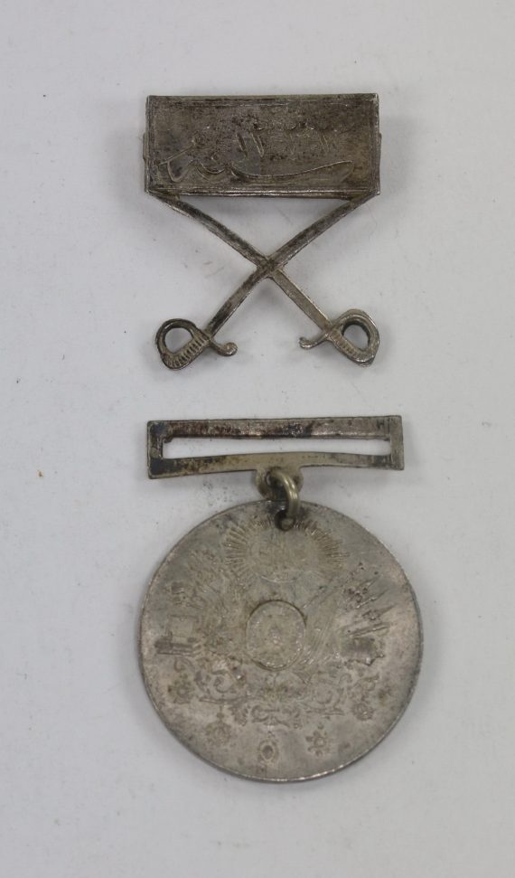 osmanisches_reich_liakat_medaille_in_silber_mit_schwerterspange_1__1