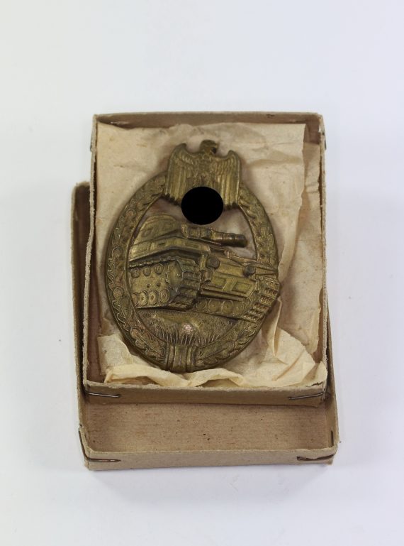 panzerkampfabzeichen_in_bronze_steinhauer_l_ck_in_verkaufsschachtel_1__1
