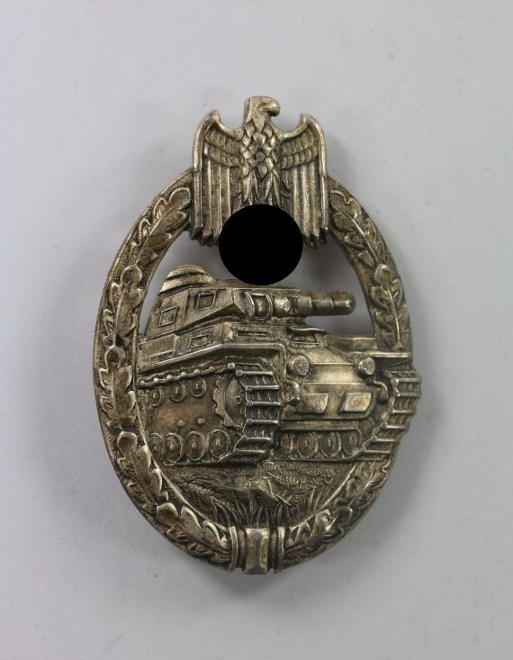 panzerkampfabzeichen_in_silber_c