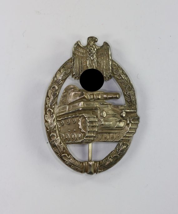 panzerkampfabzeichen_in_silber_juncker_neusilber_cut_out_porsche_1__1