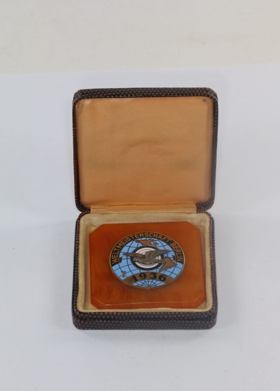 plakette_tontauben_schiessen_weltmeisterschaft_1936_im_etui_1_