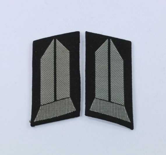 reichsarbeitsdienst_rad_paar_kragenspiegel_vormann_bis_hauptvormann_ab_1943_1_