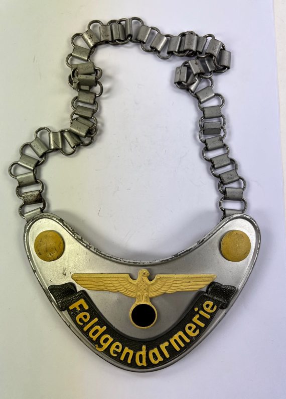 ringkragen_feldgendarmerie_1__1