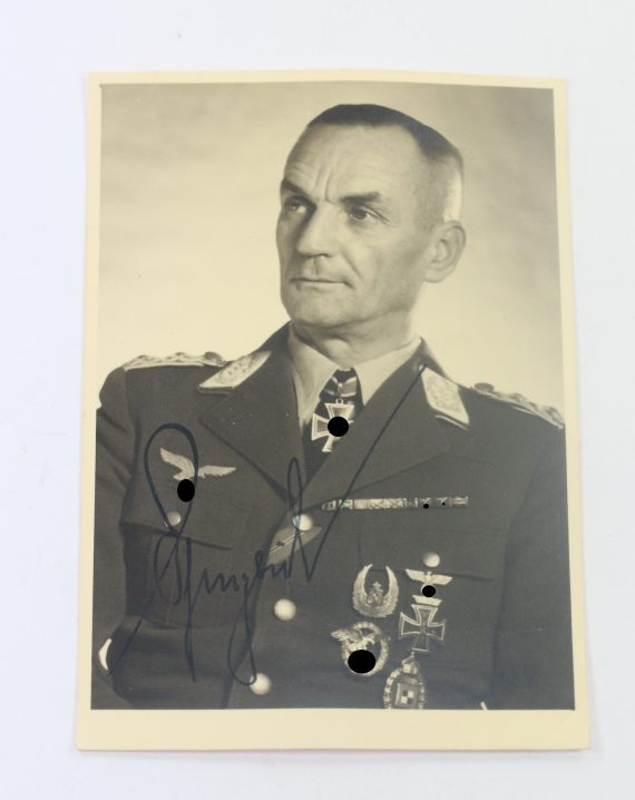 signiertes_portrait_general_der_flieger_curt_pflugbeil_1__1