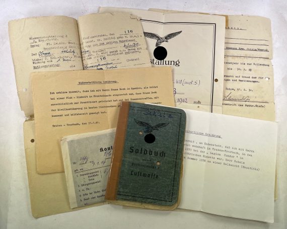 soldbuch_papiere_spanienkreuz_in_silber_mit_schwertern_hugo_schulz_1__1