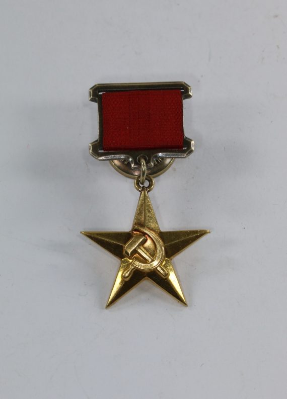 sowjetunion_held_der_sozialistischen_arbeit_1_