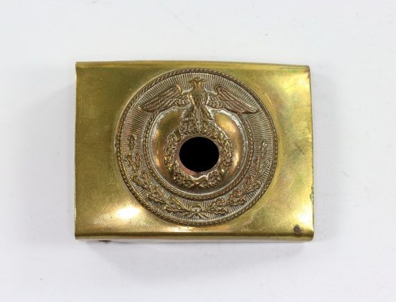 sturmabteilung_sa_koppelschloss_mit_auf_der_spitze_stehendem_hakenkreuz_1__1