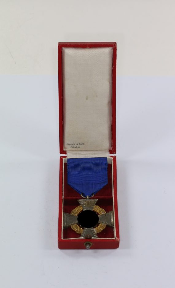 treudienstehrenzeichen_f_r_50_jahre_sonderstufe_im_etui_deschler_sohn_f_r_treue_arbeit_1__1