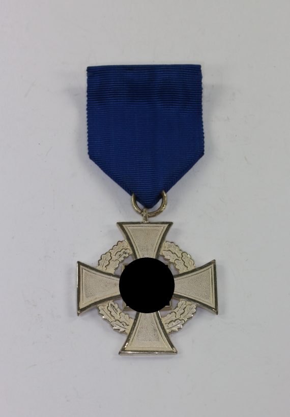 treudienstehrenzeichen_fuer_25_jahre_1__1